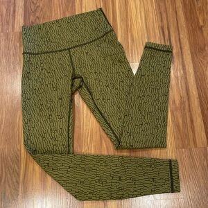 LULULEMON HIGH WAISTED YOGA PANTS🍋